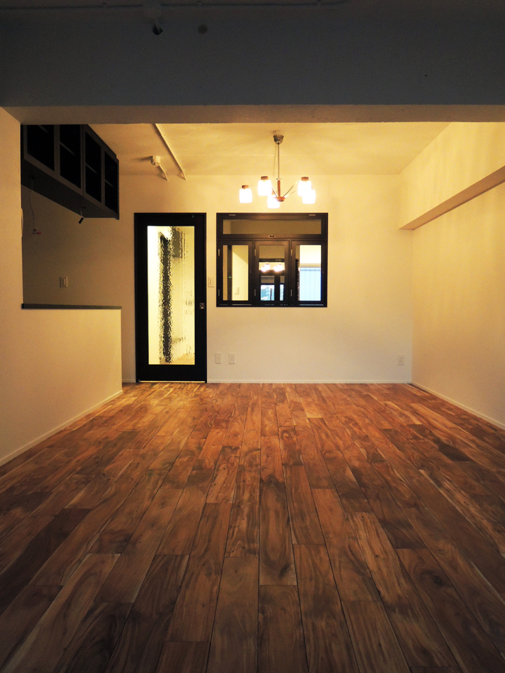 �_�C�j���O�L�b�`��